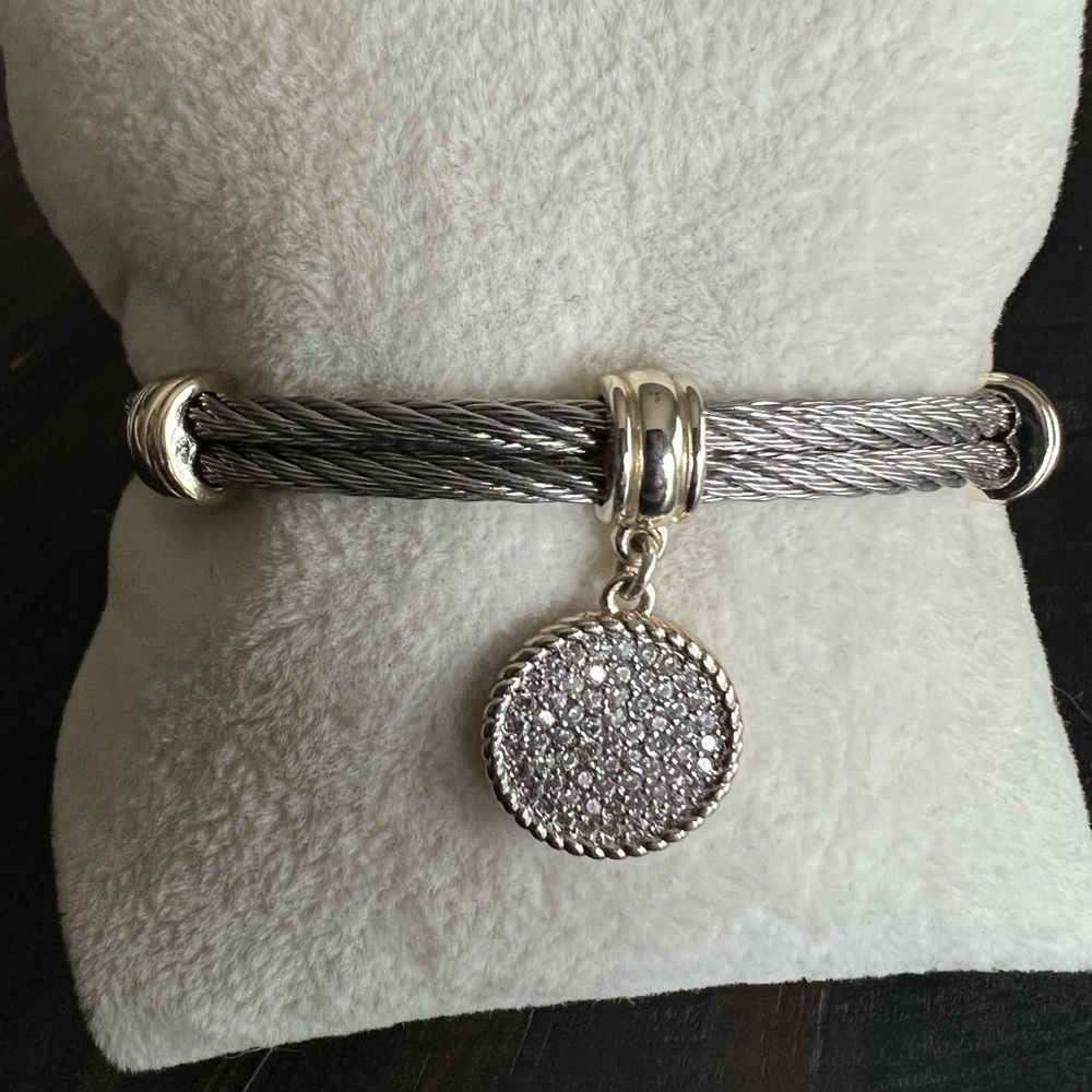 Super cute & sparkly bracelet